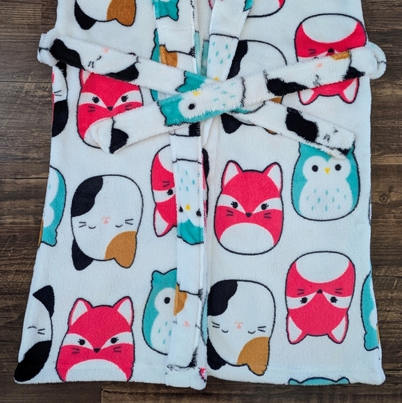 Squishmallows Robe - Picture 4 of 8